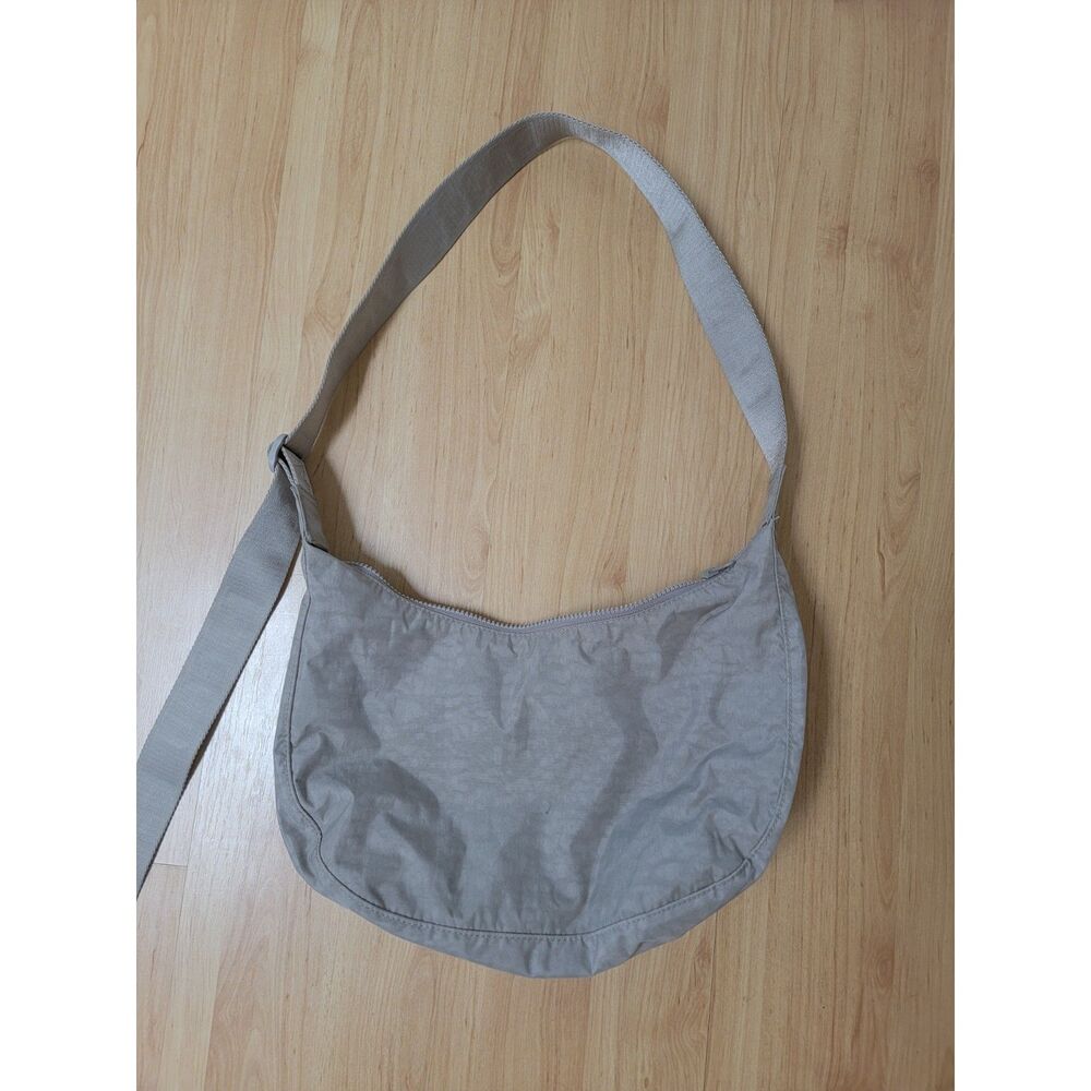 BAGGU Nylon Crescent Crossbody Shoulder Bag Dove Gray Medium